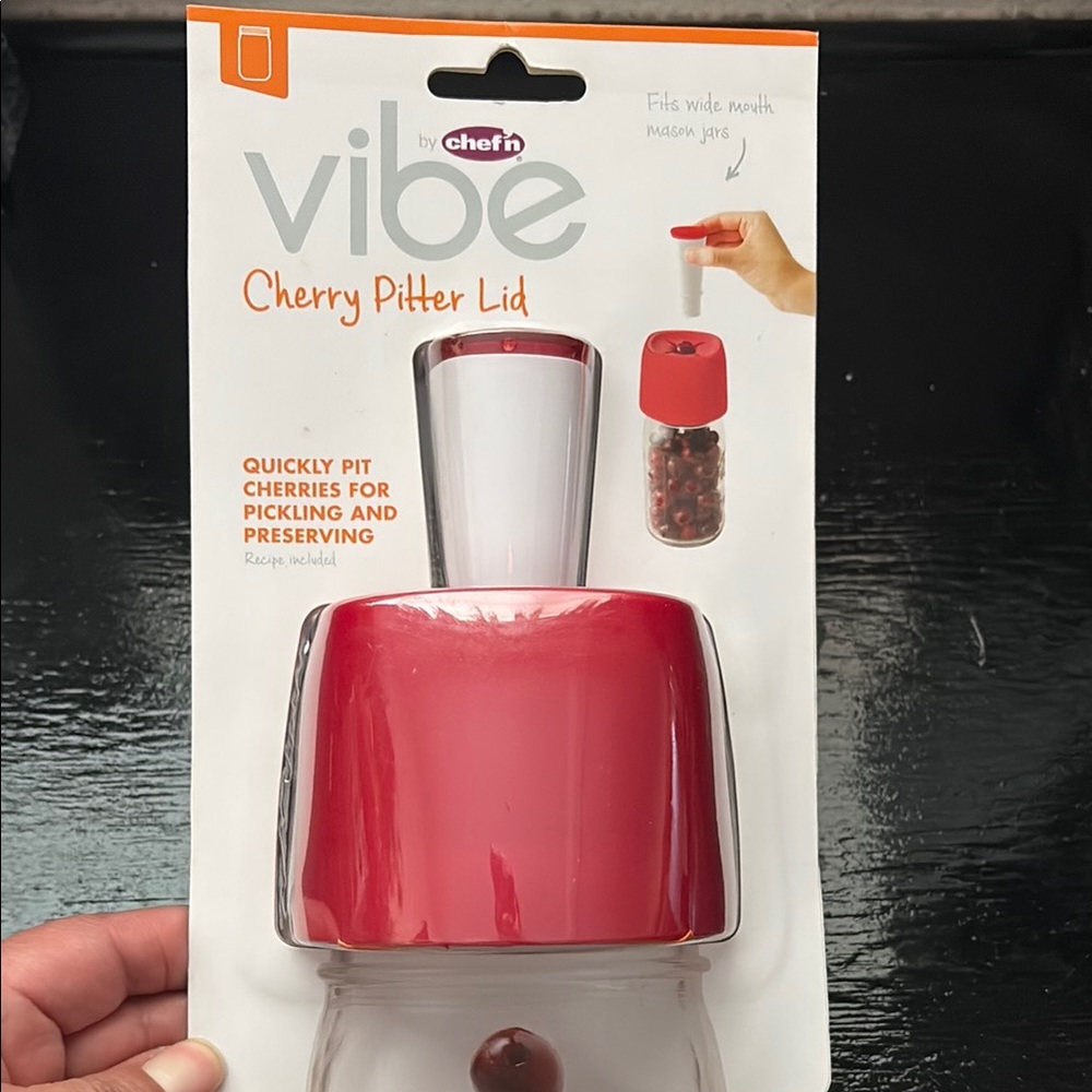 Vibe Cherry Pitter Lid by Chef'n - Red